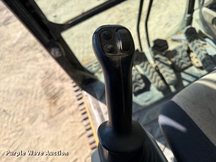 image for item FI0419 2013 Caterpillar 320E L excavator