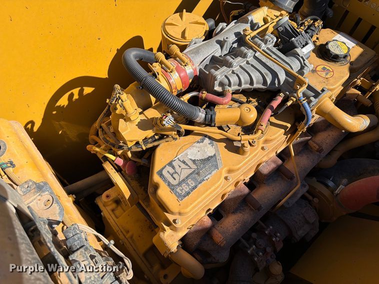 image for item FI0419 2013 Caterpillar 320E L excavator
