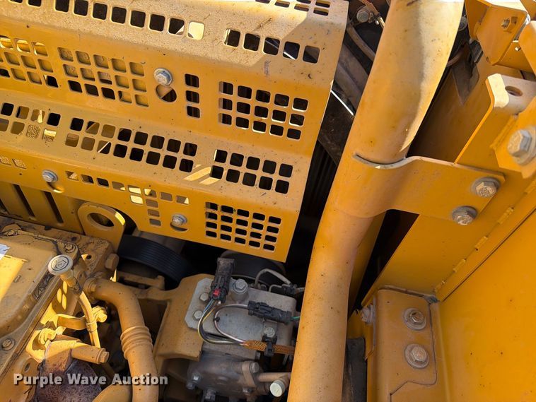 image for item FI0419 2013 Caterpillar 320E L excavator