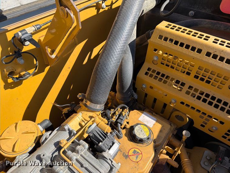 image for item FI0419 2013 Caterpillar 320E L excavator