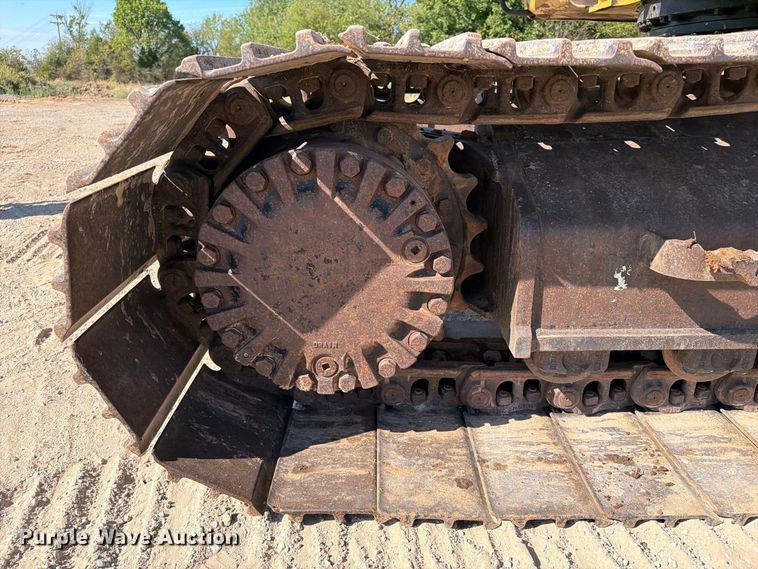image for item FI0419 2013 Caterpillar 320E L excavator