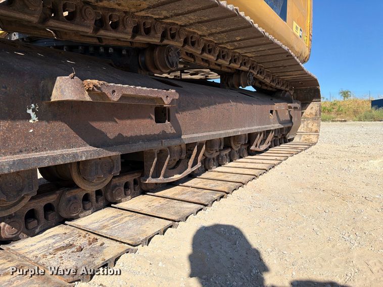 image for item FI0419 2013 Caterpillar 320E L excavator