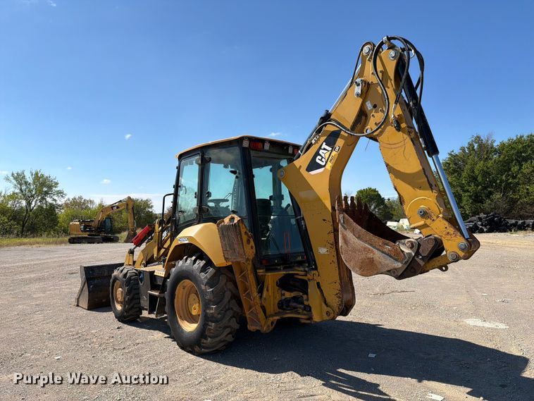 image for item FI0420 2016 Caterpillar 420F2IT backhoe