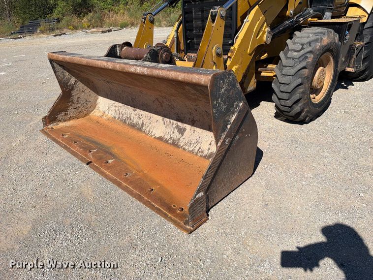 image for item FI0420 2016 Caterpillar 420F2IT backhoe