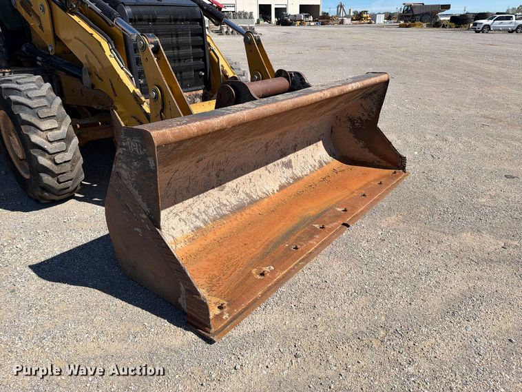 image for item FI0420 2016 Caterpillar 420F2IT backhoe