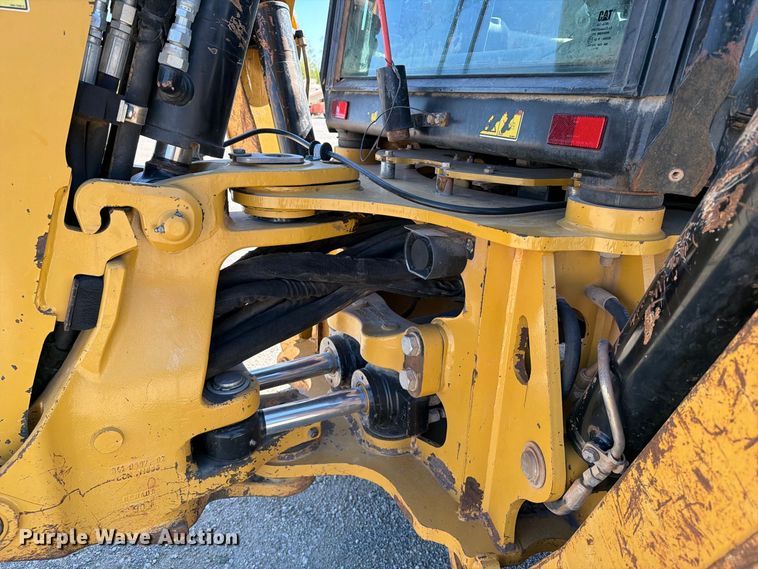 image for item FI0420 2016 Caterpillar 420F2IT backhoe