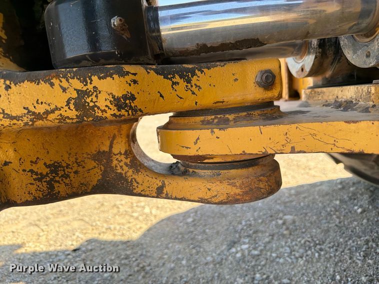 image for item FI0420 2016 Caterpillar 420F2IT backhoe
