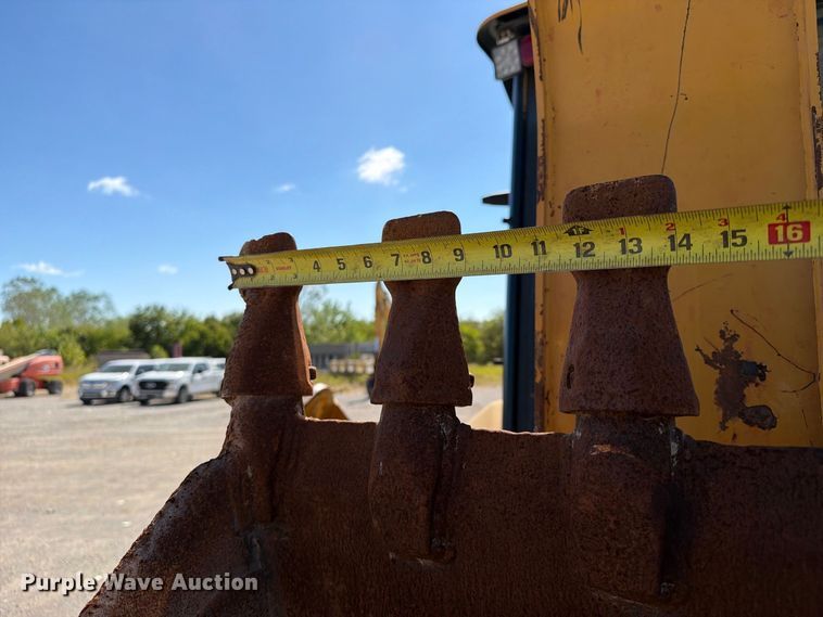 image for item FI0420 2016 Caterpillar 420F2IT backhoe