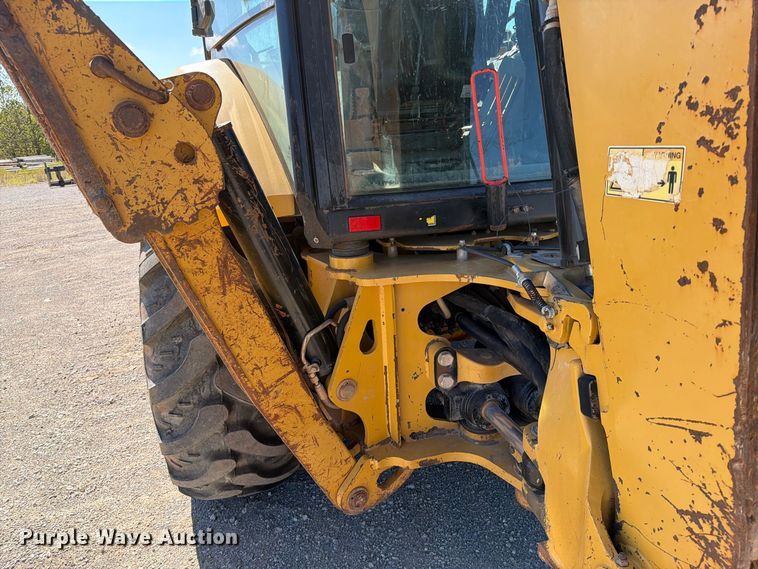 image for item FI0420 2016 Caterpillar 420F2IT backhoe