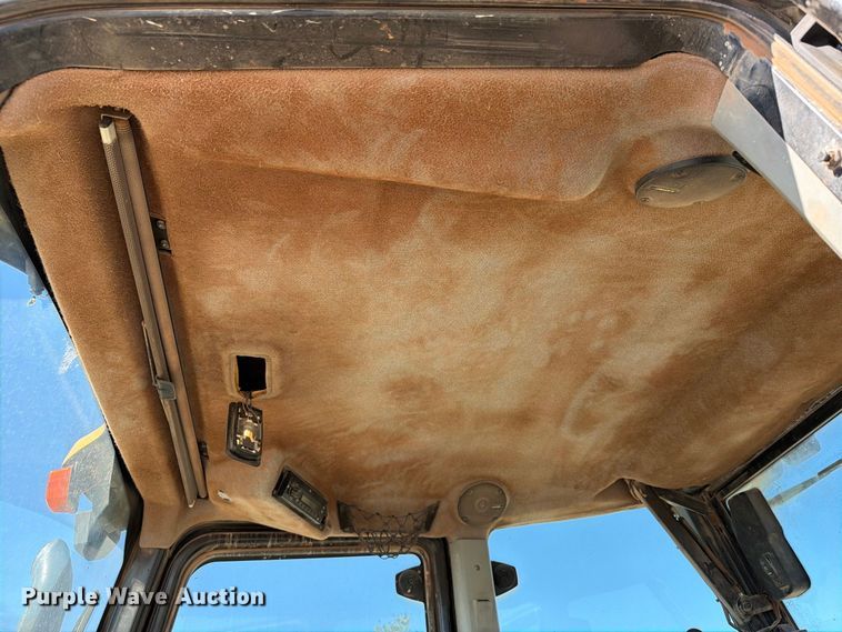 image for item FI0420 2016 Caterpillar 420F2IT backhoe