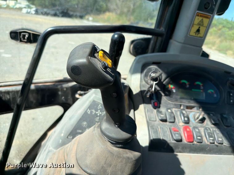 image for item FI0420 2016 Caterpillar 420F2IT backhoe