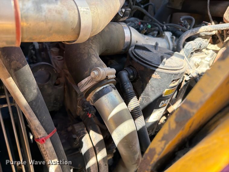 image for item FI0420 2016 Caterpillar 420F2IT backhoe
