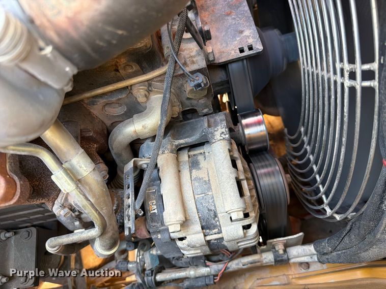 image for item FI0420 2016 Caterpillar 420F2IT backhoe