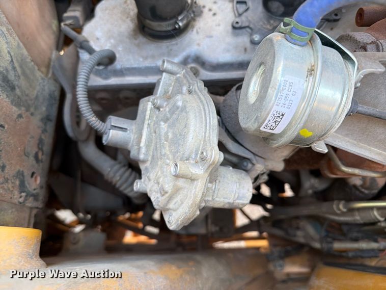 image for item FI0420 2016 Caterpillar 420F2IT backhoe