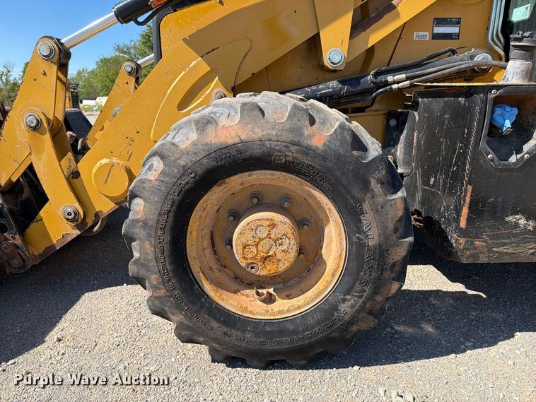 image for item FI0420 2016 Caterpillar 420F2IT backhoe