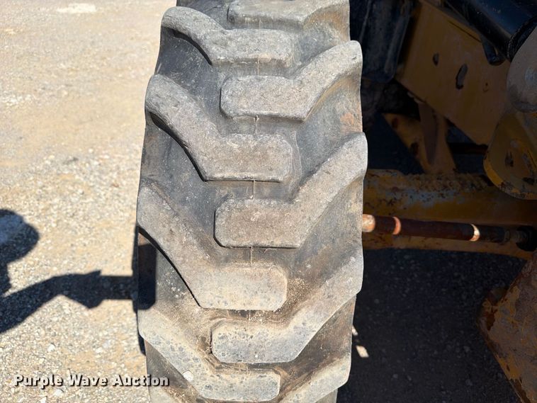 image for item FI0420 2016 Caterpillar 420F2IT backhoe