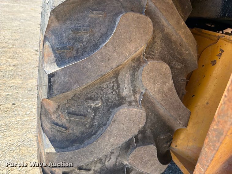 image for item FI0420 2016 Caterpillar 420F2IT backhoe