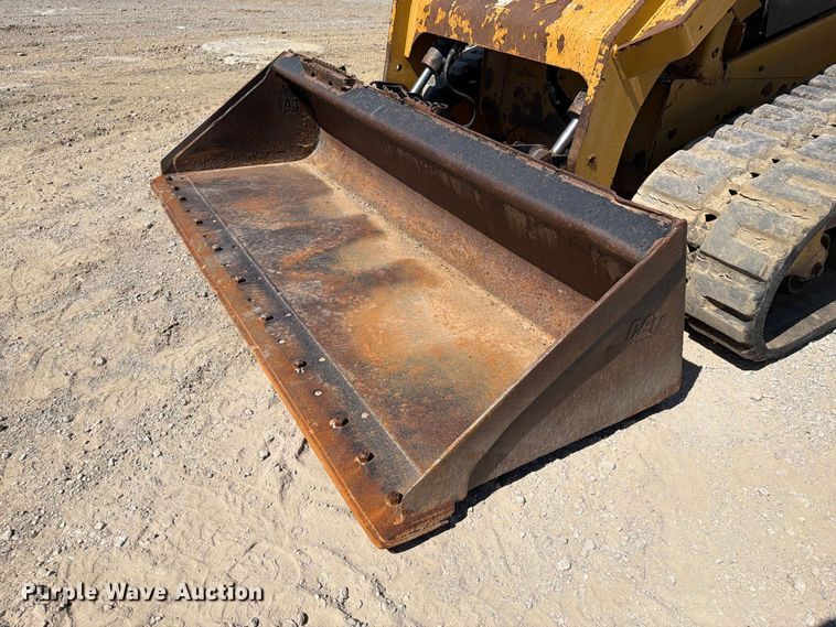 image for item FI0421 2018 Caterpillar 289D tracked skid steer loader