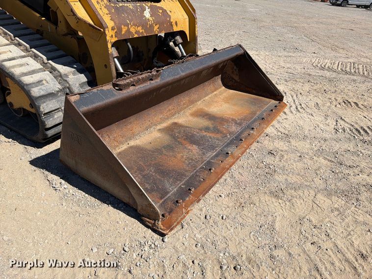 image for item FI0421 2018 Caterpillar 289D tracked skid steer loader