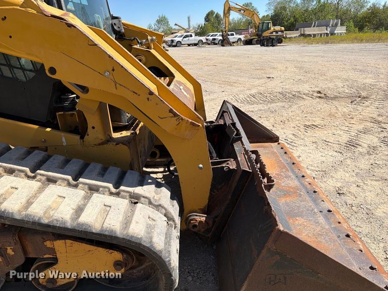 image for item FI0421 2018 Caterpillar 289D tracked skid steer loader