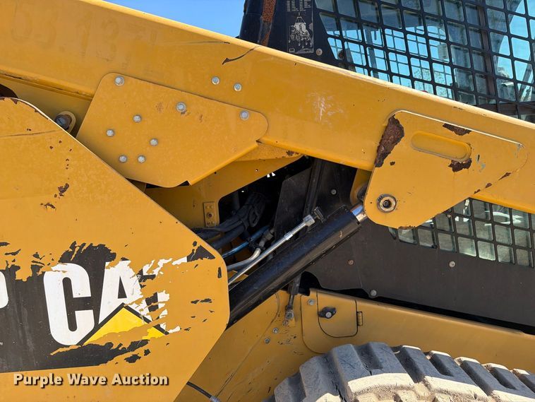 image for item FI0421 2018 Caterpillar 289D tracked skid steer loader