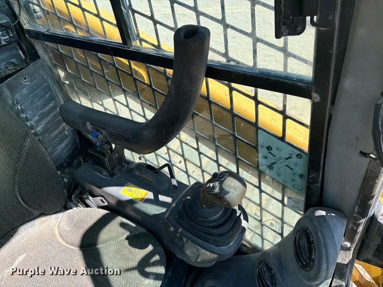 image for item FI0421 2018 Caterpillar 289D tracked skid steer loader