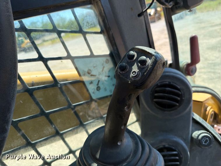 image for item FI0421 2018 Caterpillar 289D tracked skid steer loader
