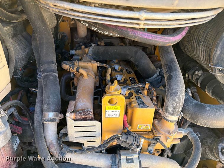 image for item FI0421 2018 Caterpillar 289D tracked skid steer loader