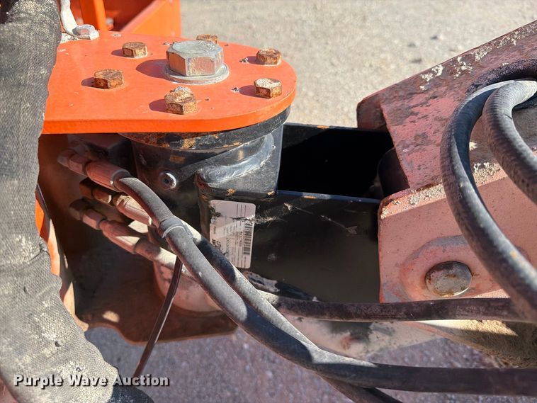 image for item FI0422 2000 JLG 600S boom lift