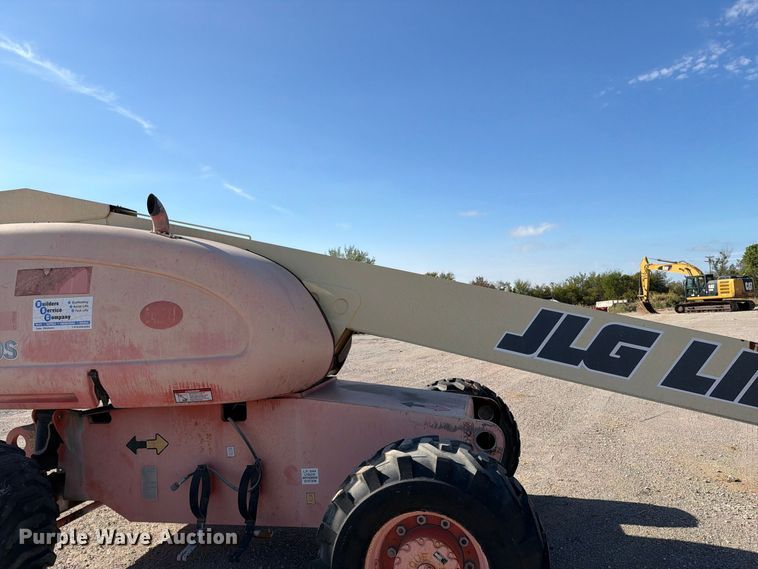 image for item FI0422 2000 JLG 600S boom lift