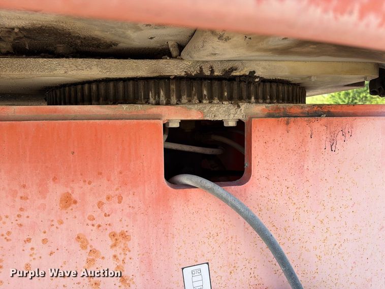image for item FI0422 2000 JLG 600S boom lift
