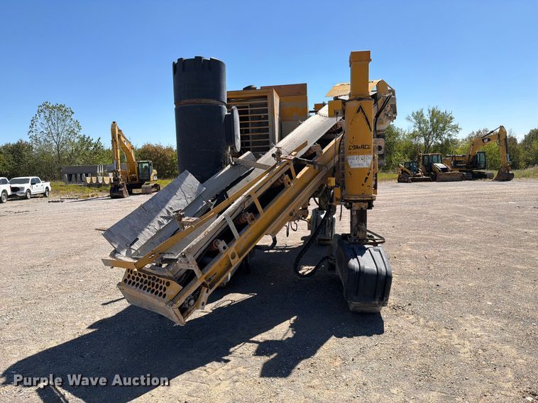 image for item FI0423 2001 Gomaco GT-3600 slipform paver