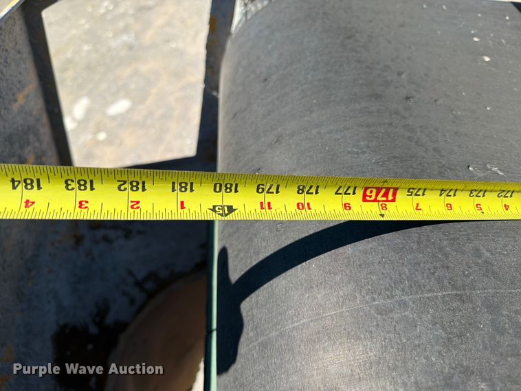 image for item FI0423 2001 Gomaco GT-3600 slipform paver