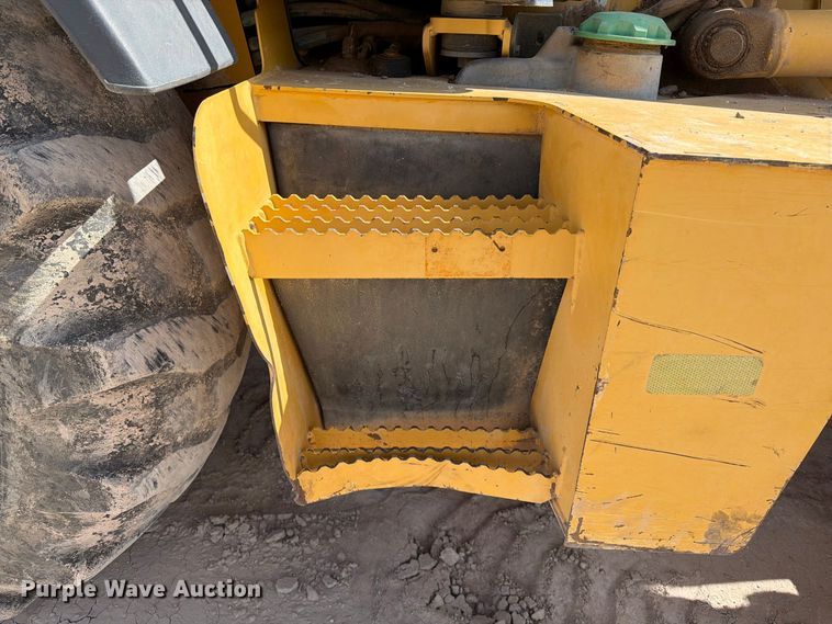 image for item FI2021 2010 John Deere 310J backhoe