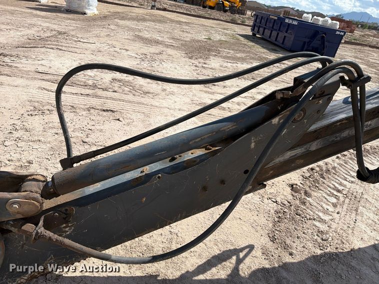 image for item FI2021 2010 John Deere 310J backhoe