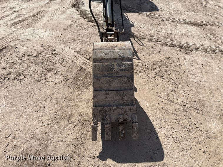 image for item FI2021 2010 John Deere 310J backhoe
