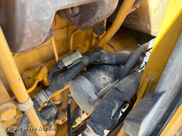 image for item FI2021 2010 John Deere 310J backhoe