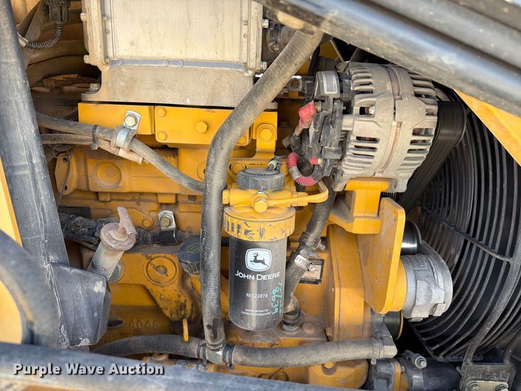 image for item FI2021 2010 John Deere 310J backhoe