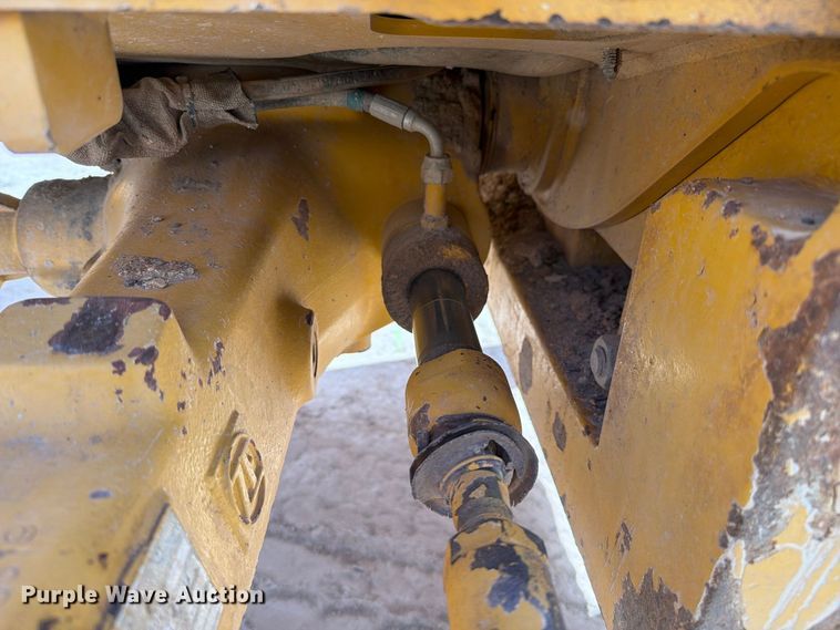 image for item FI2021 2010 John Deere 310J backhoe