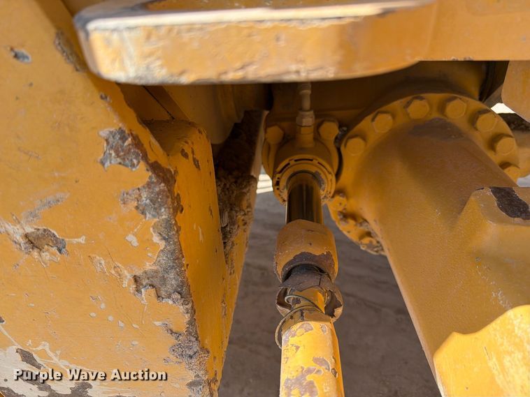 image for item FI2021 2010 John Deere 310J backhoe