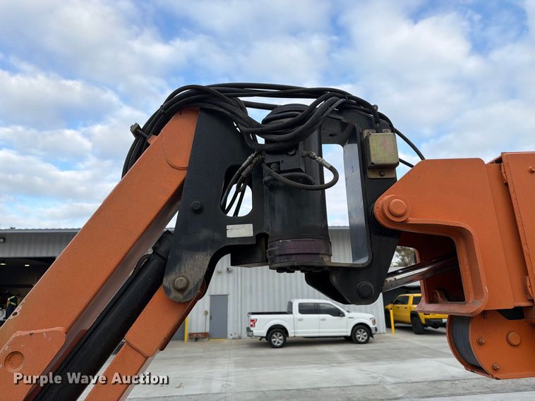 image for item FI2022 2014 JLG 1350SJP boom lift