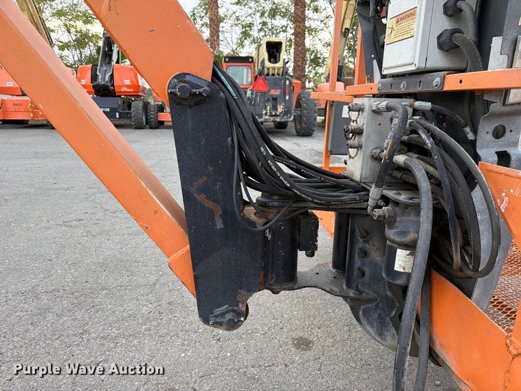 image for item FI2022 2014 JLG 1350SJP boom lift