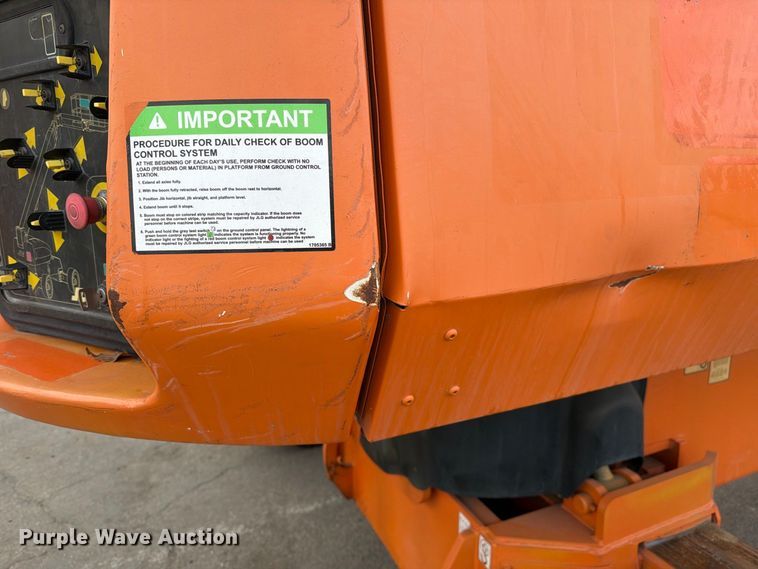 image for item FI2022 2014 JLG 1350SJP boom lift