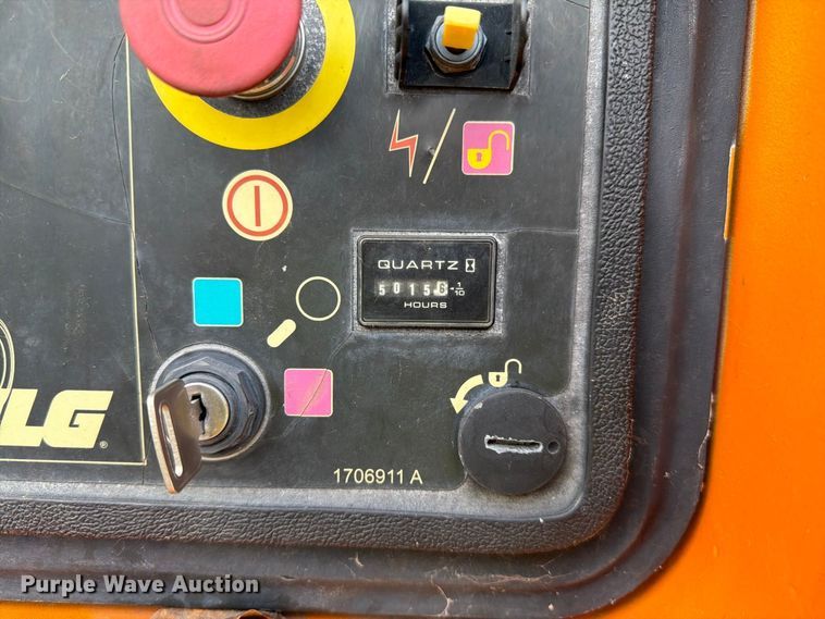 image for item FI2022 2014 JLG 1350SJP boom lift