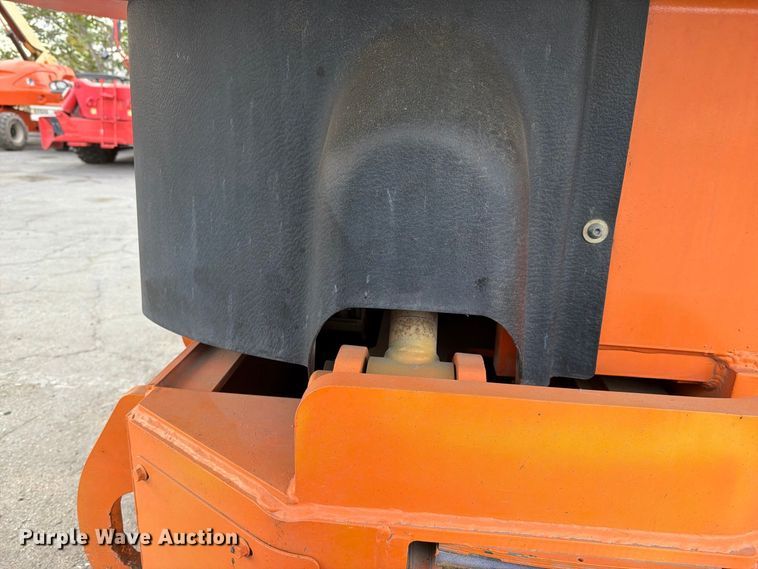 image for item FI2022 2014 JLG 1350SJP boom lift
