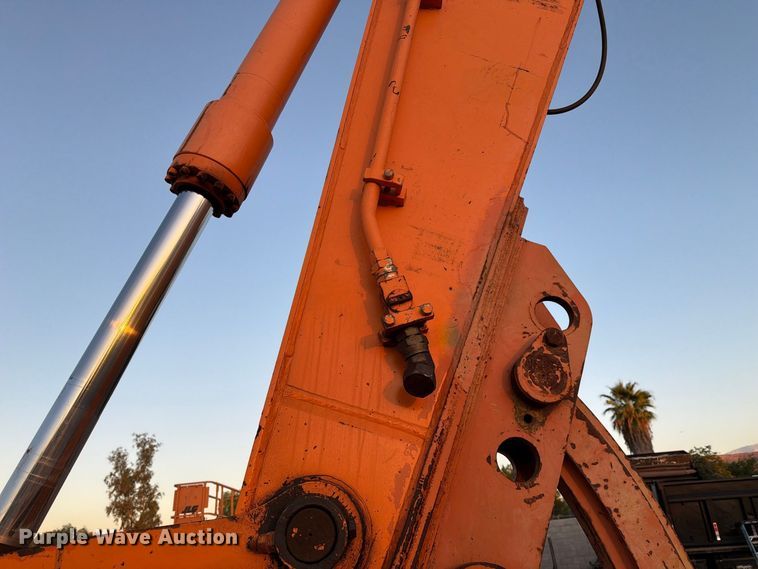 image for item FI2024 1998 Halla HE200W wheeled excavator