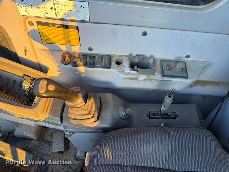 image for item FI2024 1998 Halla HE200W wheeled excavator