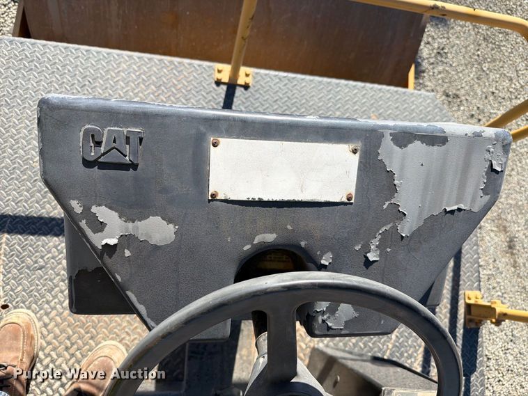 image for item FI2026 2001 Caterpillar CB-5340 double drum vibratory roller