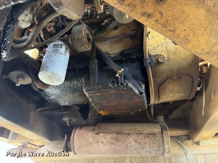 image for item FI2026 2001 Caterpillar CB-5340 double drum vibratory roller