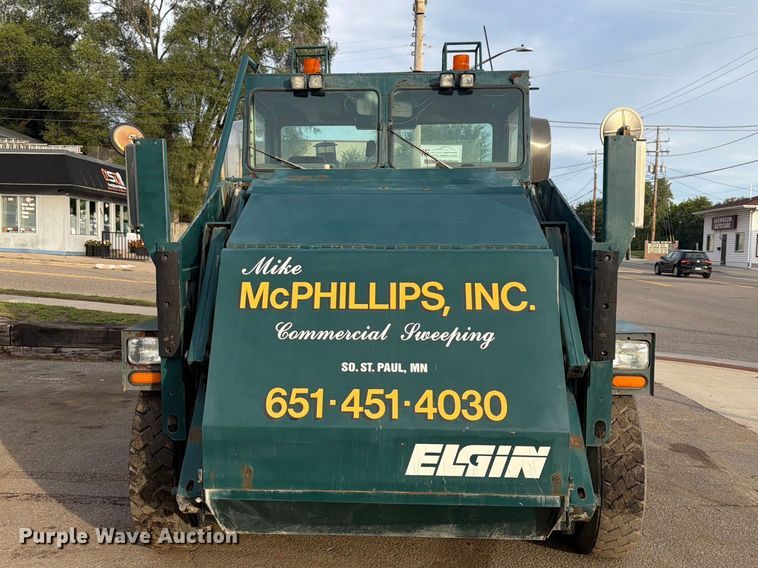 image for item FJ0538 2006 Elgin Pelican Series P street sweeper